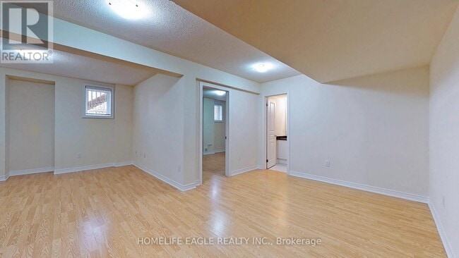 Building Photo - 5 Military Ct