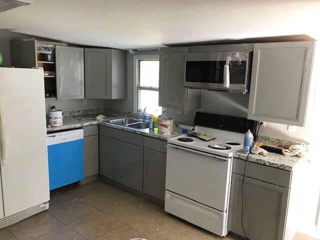 Kitchen- all new - 1602 Berry Rd