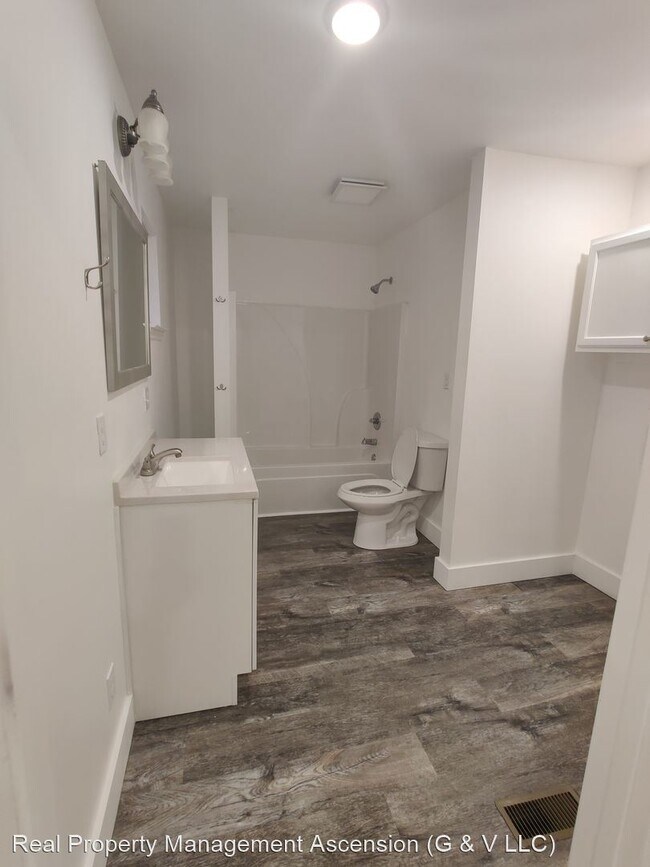 Building Photo - 3 br, 2 bath House - 1 Mill St
