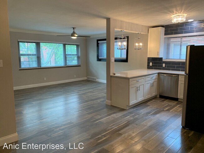 Building Photo - 2 br, 1 bath Apartment - 6212 Nottingham Ave