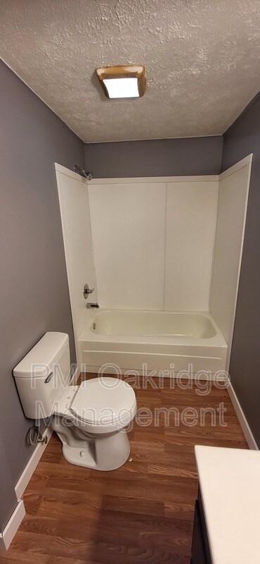 Foto del edificio - 3479 Waynesville Rd