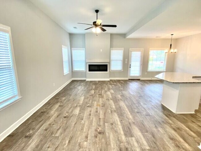 Building Photo - Now Leasing a 4-Bedroom 2.5 Bath Home Avai...