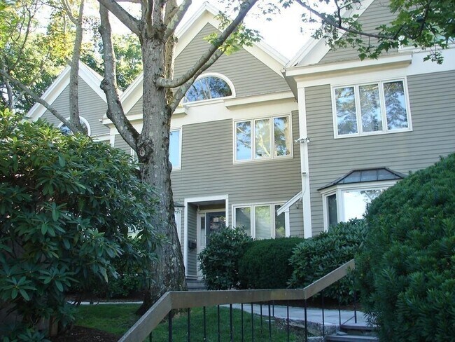 Photo - 697 Hammond St Townhome