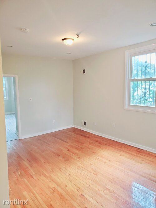 Foto del edificio - 1 br, 1 bath Apartment - 10 Nursery St Apt 1