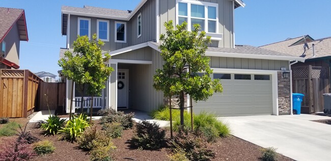 Building Photo - 1617 Kerry Ln