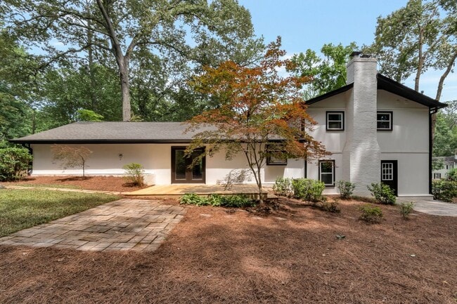 Building Photo - 3480 Tanbark Ct NE