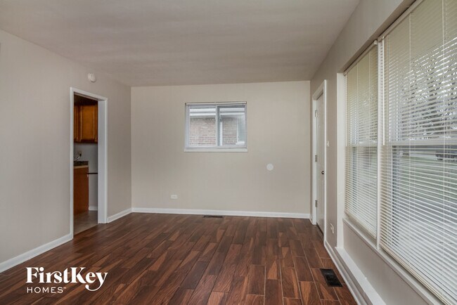 Foto del edificio - 17941 Wildwood Ave