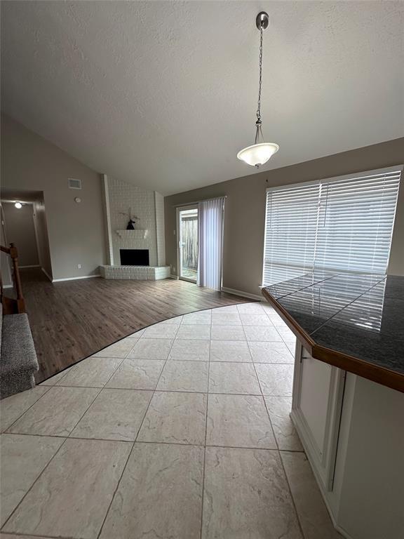 Foto del edificio - 5255 Beaverbrook Dr