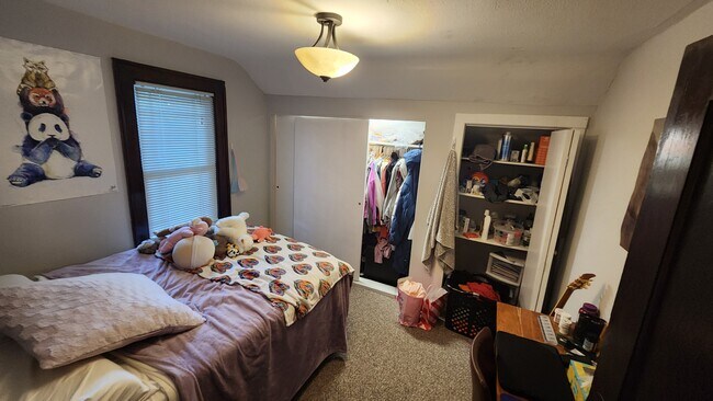 Foto del edificio - 936 Drake St