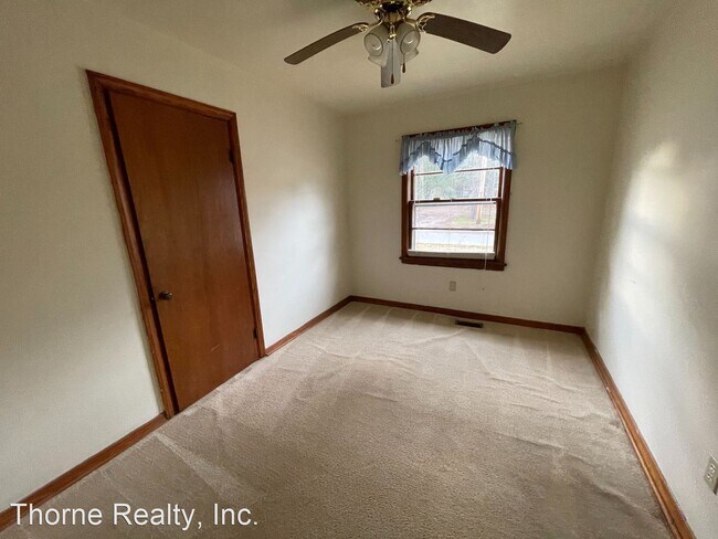 Building Photo - 3 br, 1.5 bath House - 416 Nash Street