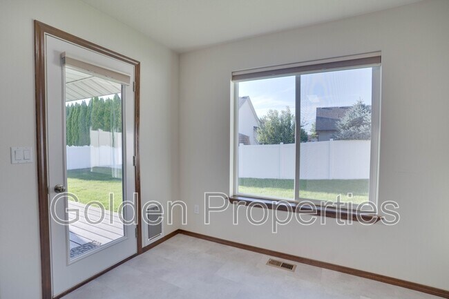 Foto del edificio - 2545 W Blueberry Cir