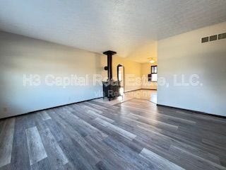 Foto del edificio - 8612 Colonial Acres Rd