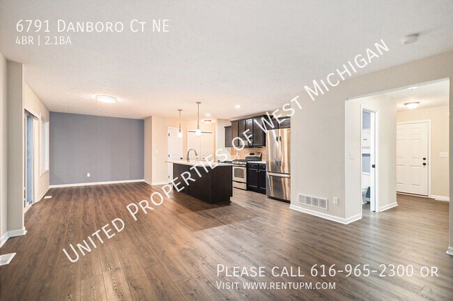 Foto del edificio - Available Now | 4 Bed 2.5 Bath Single Fami...
