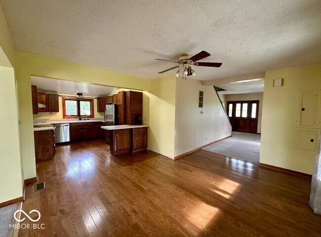Foto del edificio - 2908 County Rd 1000 S