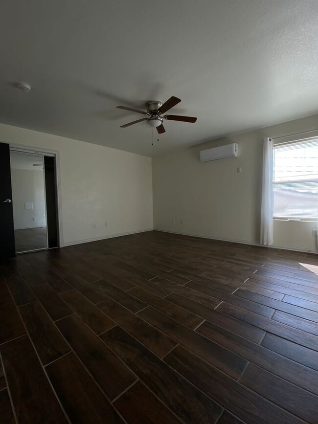 Foto del edificio - HOME FOR RENT IN THE UTEP AREA