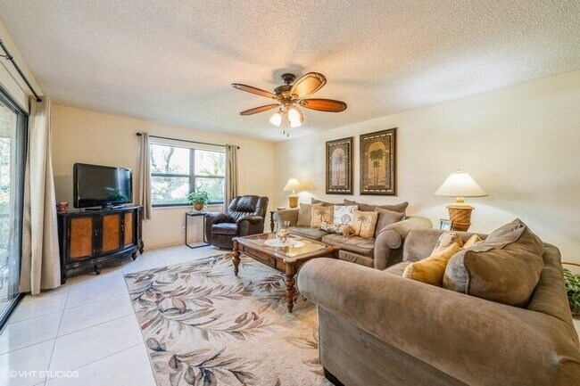 Foto del edificio - 7485 SE Jamestown Terrace