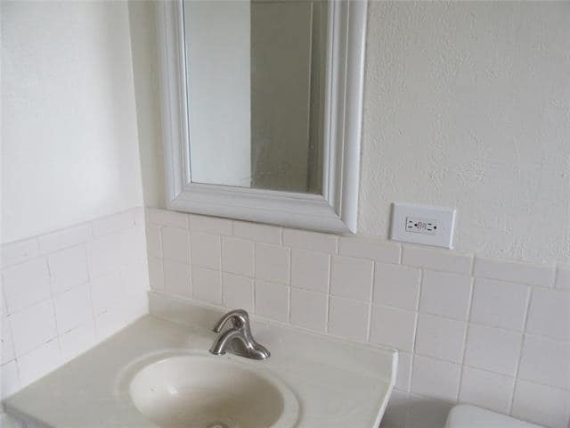 Foto del edificio - 810 Lexington Dr