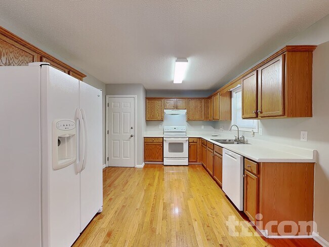 Building Photo - 57 Honeysuckle Ct