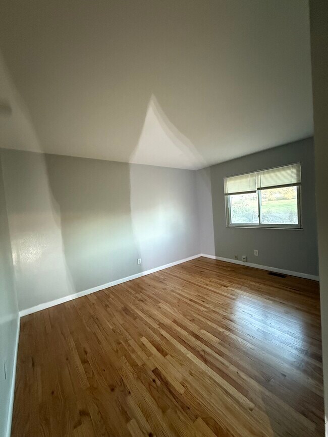 Foto del edificio - 2353 Blue Heron Dr