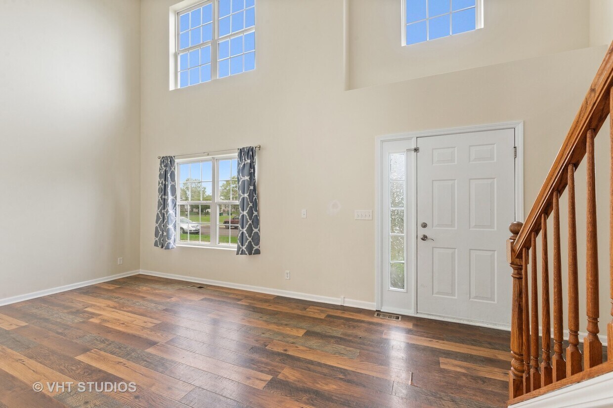 318 Chautauqua Ln, Sycamore, IL 60178 House Rental in Sycamore, IL