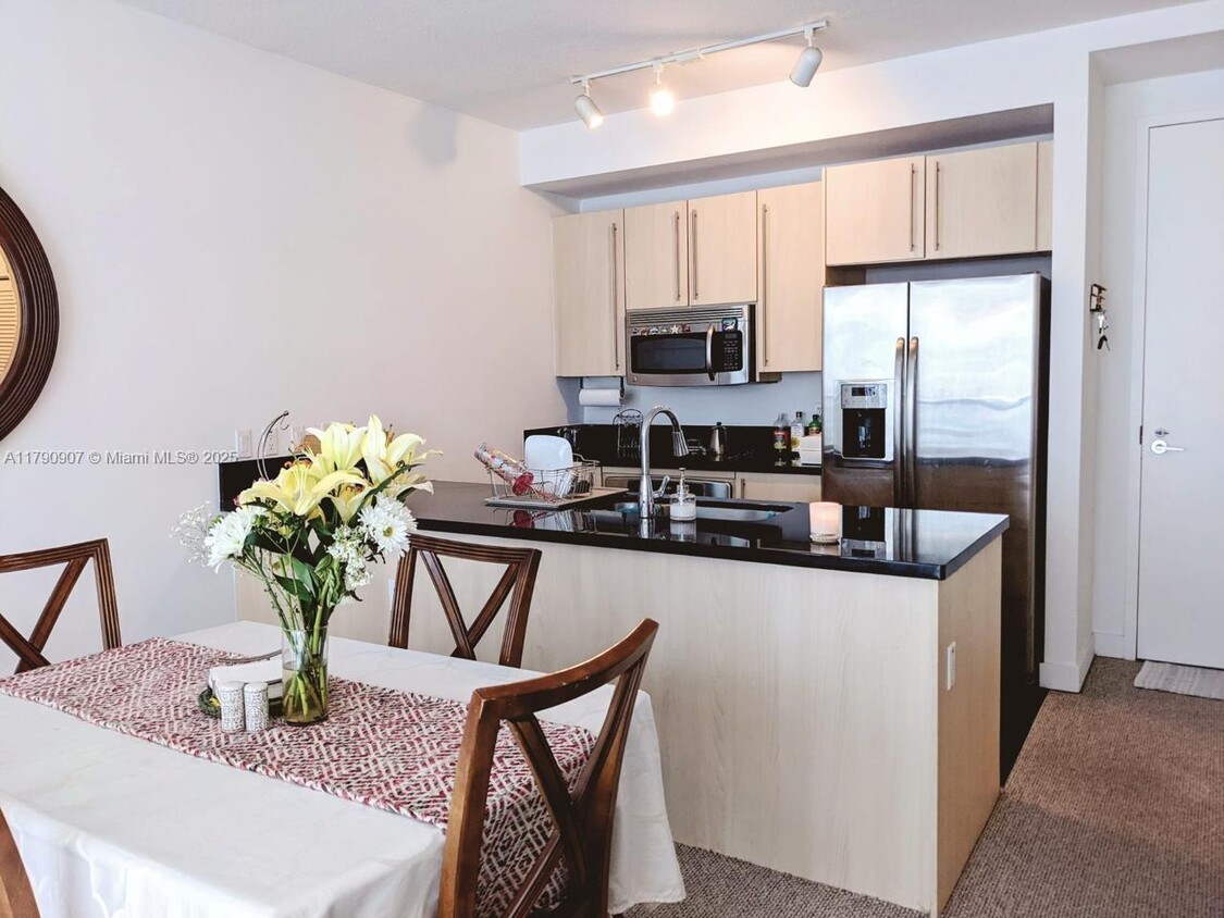 Foto principal - 1111 SW 1st Ave