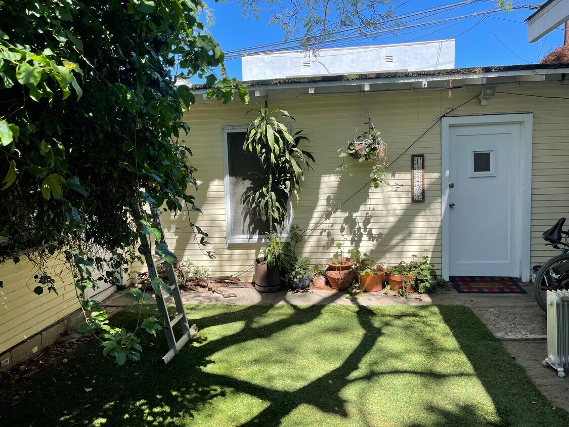 Foto principal - 1229 23rd St