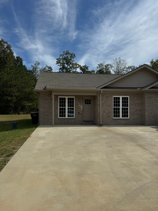 Foto del edificio - 16494 Blackburn Ln