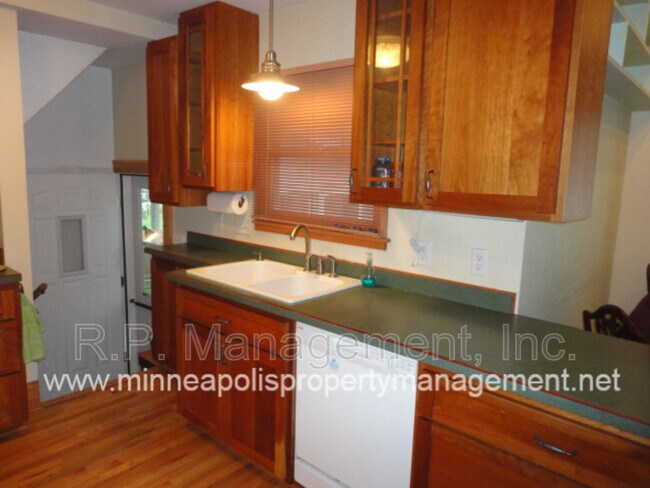 Foto del edificio - 4623 Blaisdell Ave