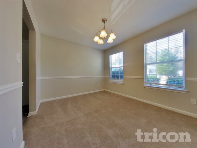 Foto del edificio - 5873 Cobalt Dr SW