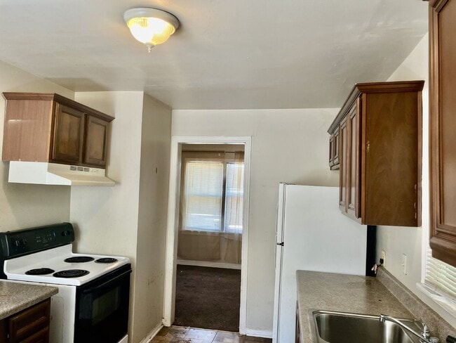 Foto del edificio - Two bedroom house in N. OKC