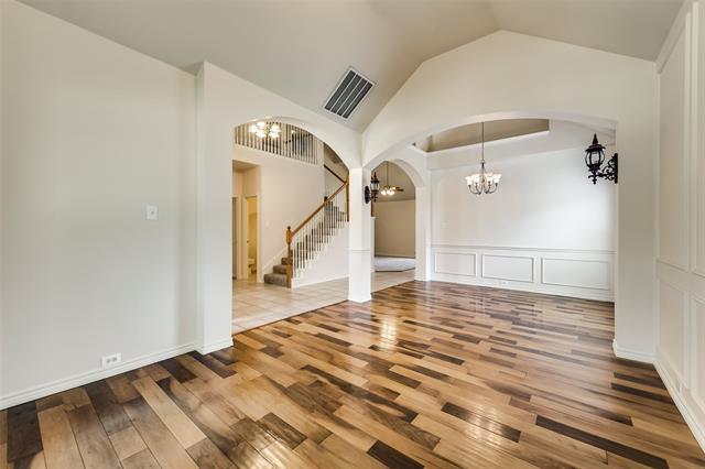 Foto del edificio - 1504 Grapevine Creek Dr