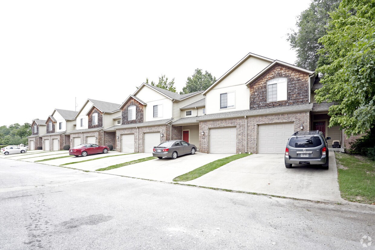 Foto del edificio - Breeze Cove Townhomes