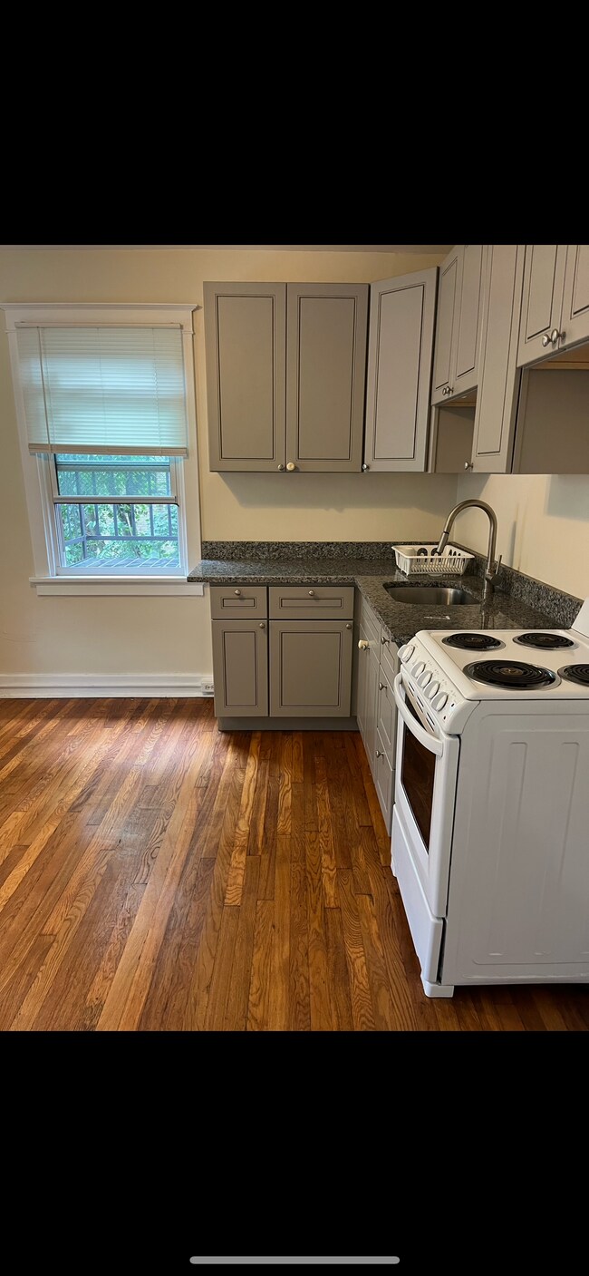 Photo - 5737 5th Ave Apartments