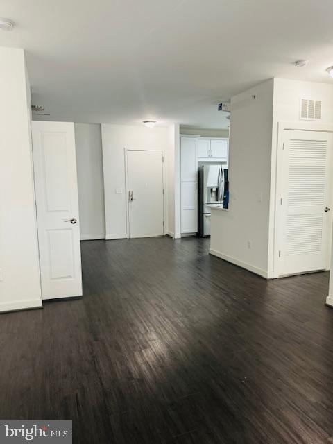 Foto del edificio - 9430 Silver King Ct