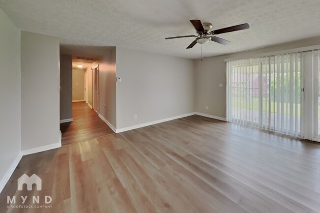 Building Photo - 1739 Pickering Dr