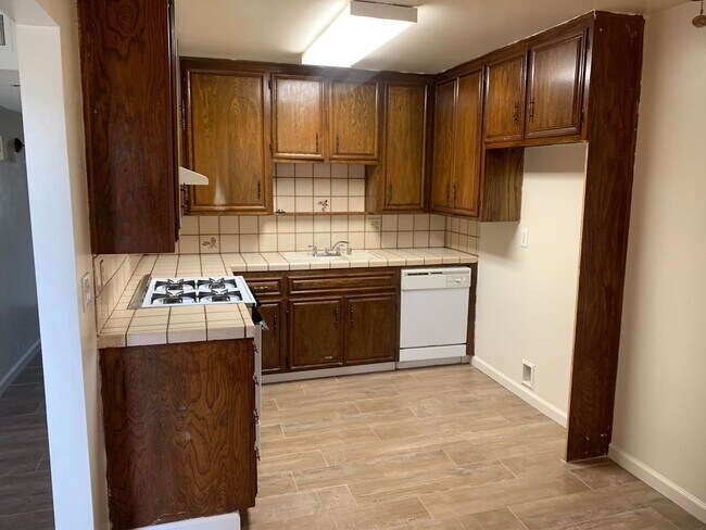 Foto del edificio - 220 Douglas St