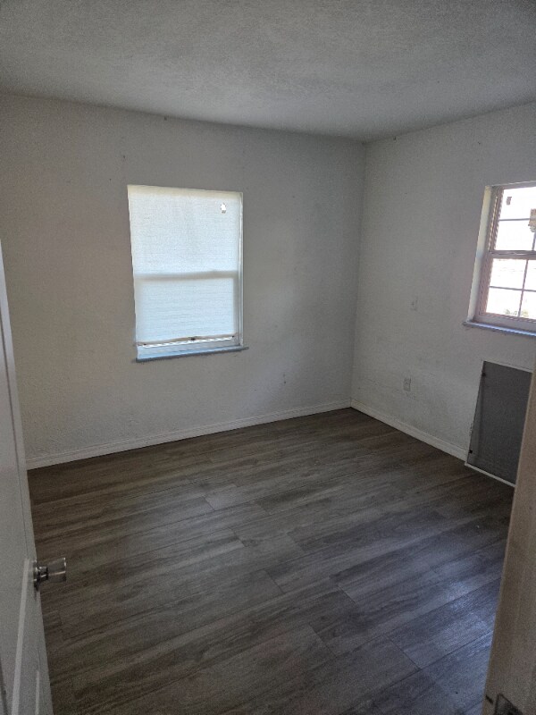 Photo - 1449 N Ronald Reagan Blvd House