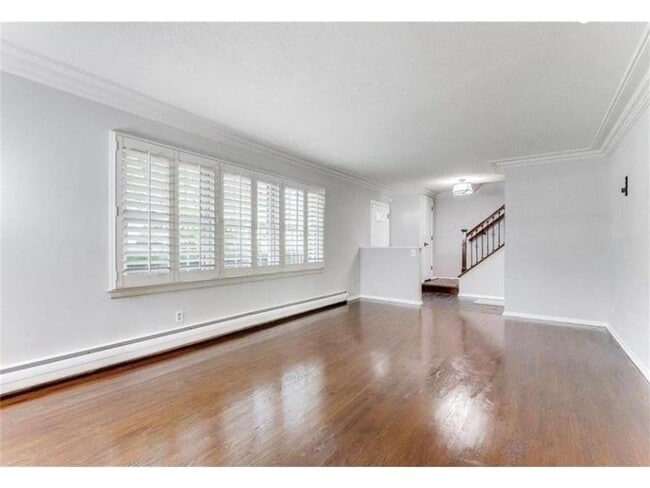 Building Photo - 6325 Brookview Ave