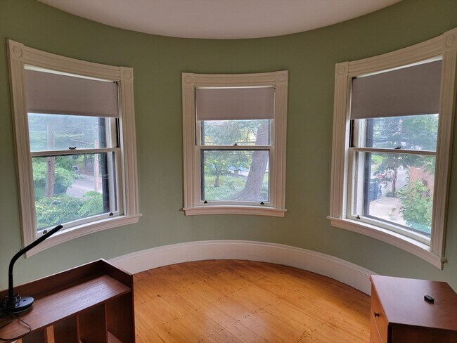 Building Photo - 50 Marshall St