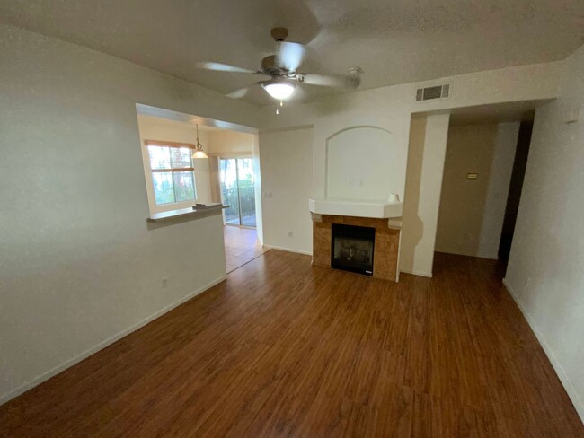 Building Photo - COZY CONDO IN GATED COMMUNITY WITH CLUBHOU...