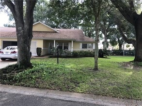 Building Photo - 9257 SW 82nd Terrace