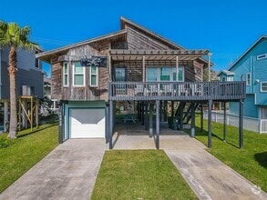 Building Photo - 13826 Pirates Beach Blvd
