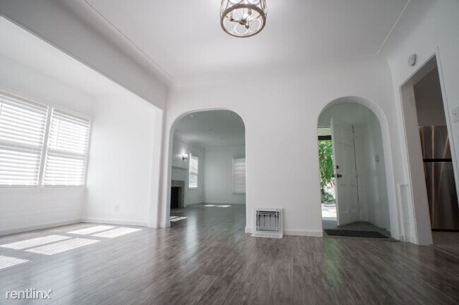 Building Photo - 2 br, 1 bath House - 1600 La Golondrina Ave