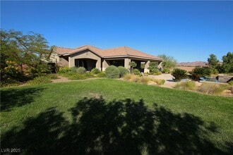 Building Photo - 421 Foxhall Rd Building Photo - 421 Foxhall Rd