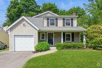 Building Photo - 37 Philbrick Rd