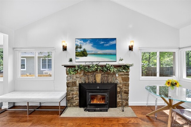 Building Photo - 14 Mountain Trail