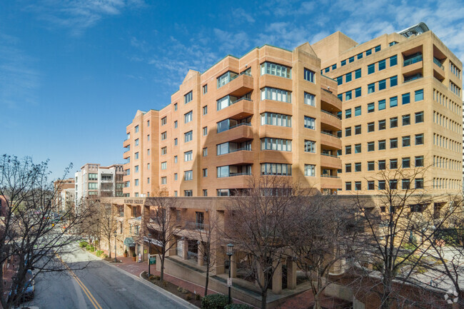 Building Photo - Hampden Square
