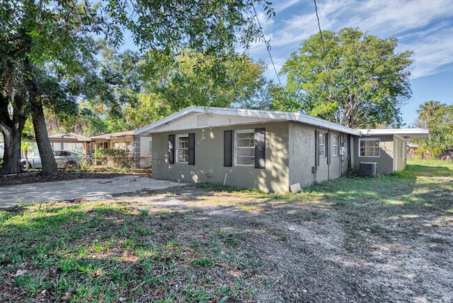 Building Photo - 1755 35th St