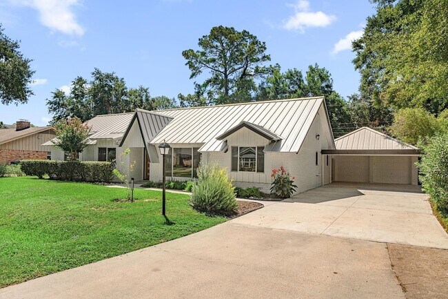 Foto del edificio - 10115 Moorberry Ln