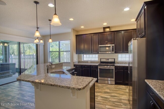 Foto del edificio - 8087 Quimby Ct